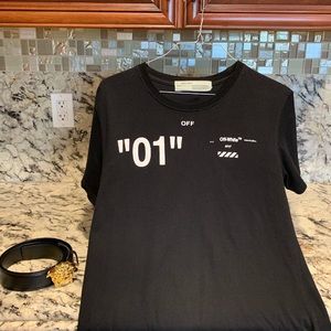 Off White “01” tee